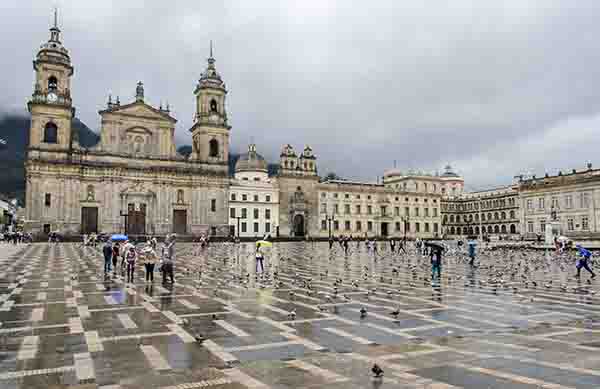 04 - Colombia - Bogota - plaza Bolivar - catedral Primada y capilla del Sagrario